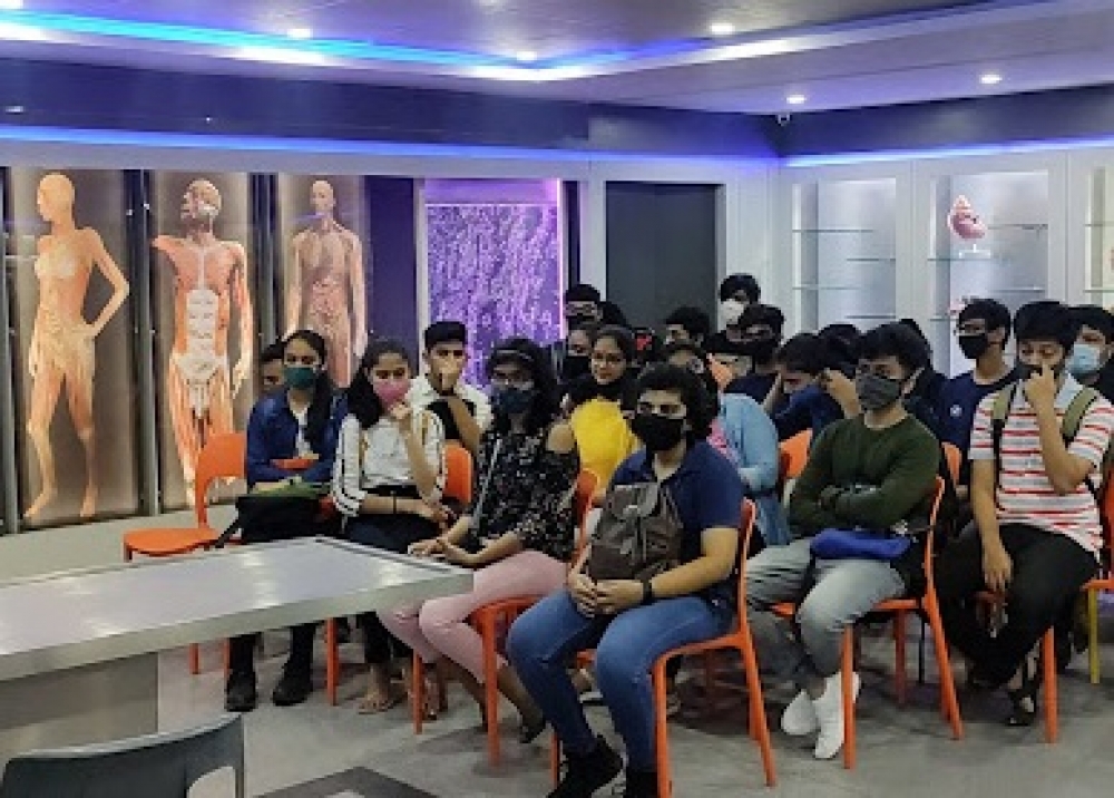 EMC2 NEET JEE Classes in Pune
